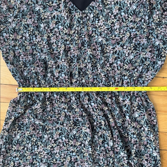 Reitmans Black Floral V Neck Midi Dress - Picture 5 of 6